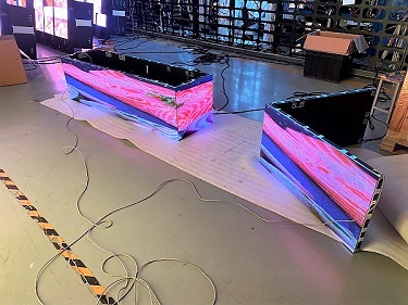 Ecran Led cu coloană pătrată fără sudură